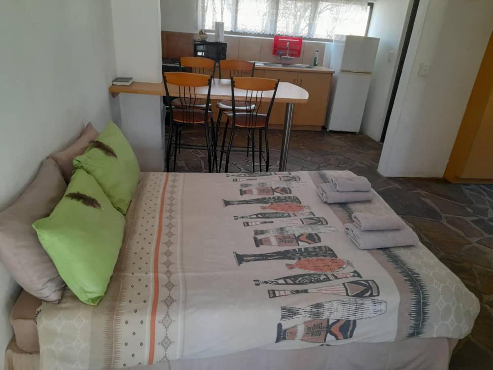 Ombo Rest Camp Hotell Okahandja Eksteriør bilde